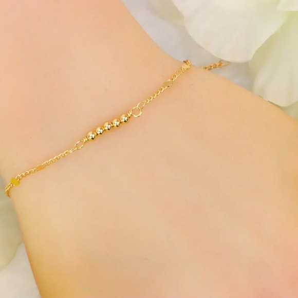 Minimalist Bracelet, Sleek & Modern Design, Women’s Fashion, YC110311-B - Picture 1 of 10
